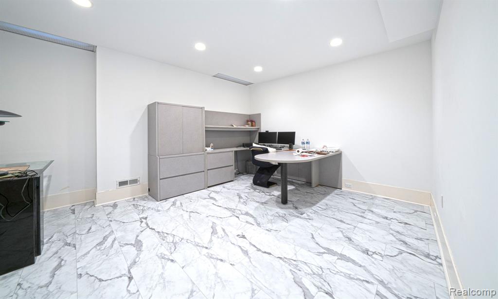 1744 Heron Ridge Drive, Bloomfield Hills, MI, 48302