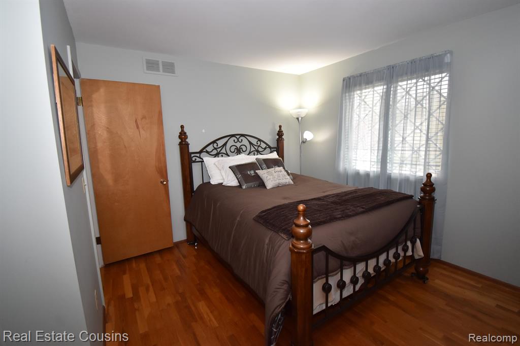 9036 ORCHARD VIEW Drive, Grand Blanc, MI 48439 — Photo 4