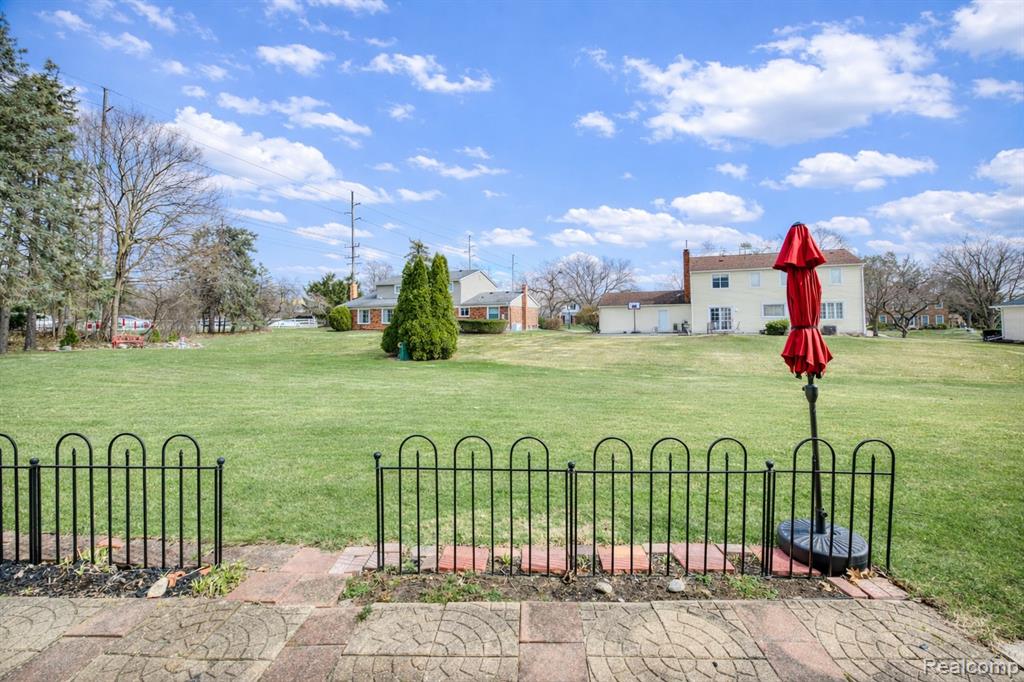 41862 Baintree Circle, Northville, MI 48168 — Photo 38