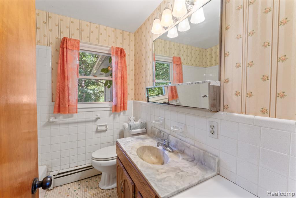 4089 Day Street, Burton, MI 48519 — Photo 32