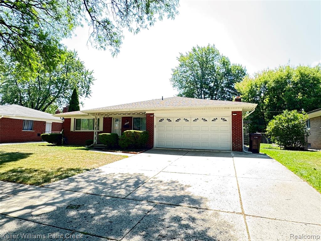 8160 Busch Street, Center Line, MI 48015 — Photo 2