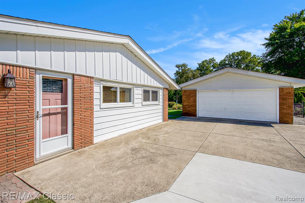 9304 Morrison Avenue, Plymouth, MI 48170 — Photo 28