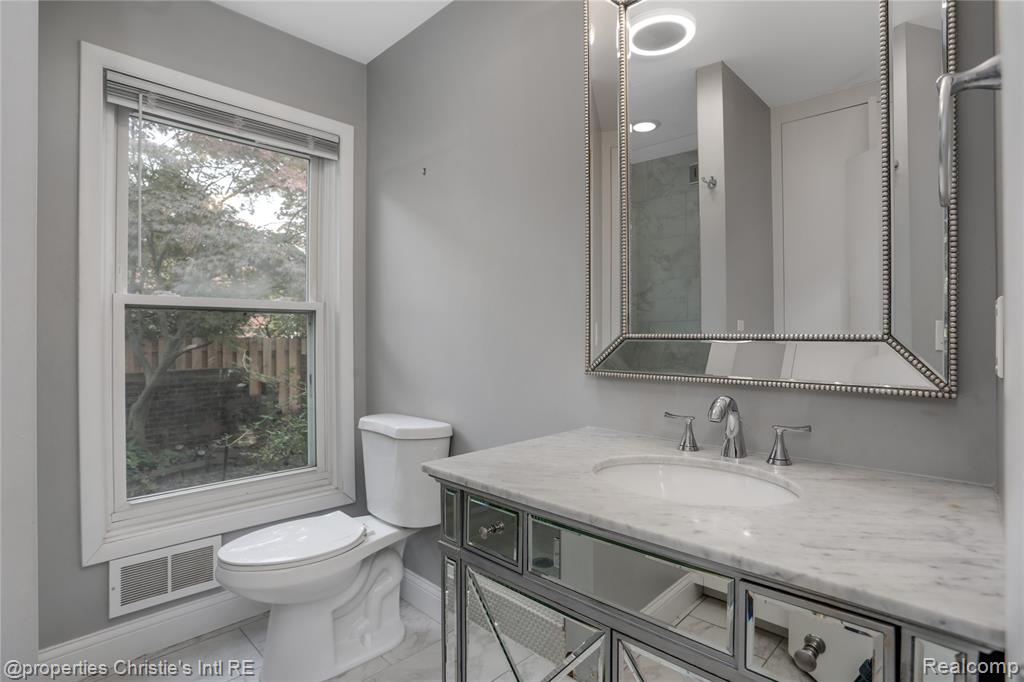 2021 Hyde Park Drive, Detroit, MI 48207 — Photo 18