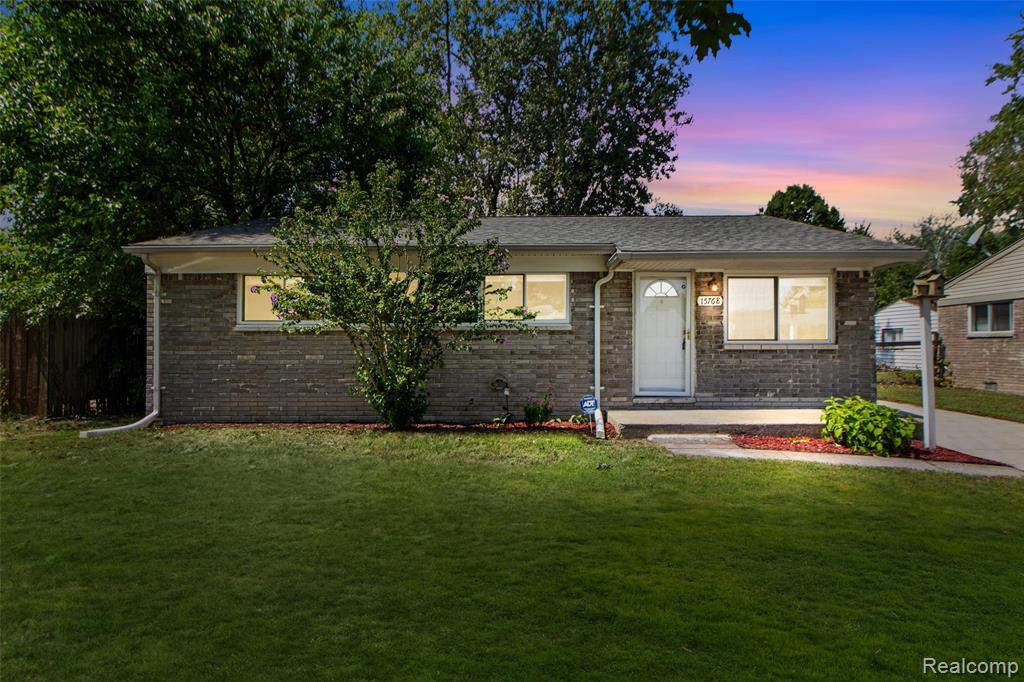 15768 Wendy Street, Taylor, MI 48180
