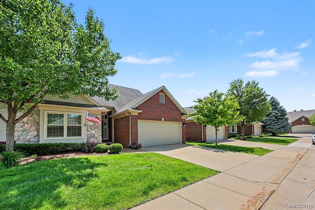 6670 Lexington Avenue S, Shelby Twp, MI 48317 — Photo 3