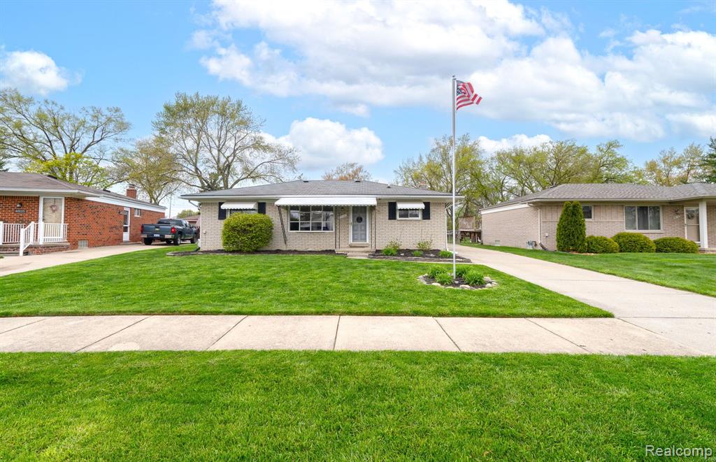 40137 Walter Drive, Sterling Heights, MI 48310 — Photo 2
