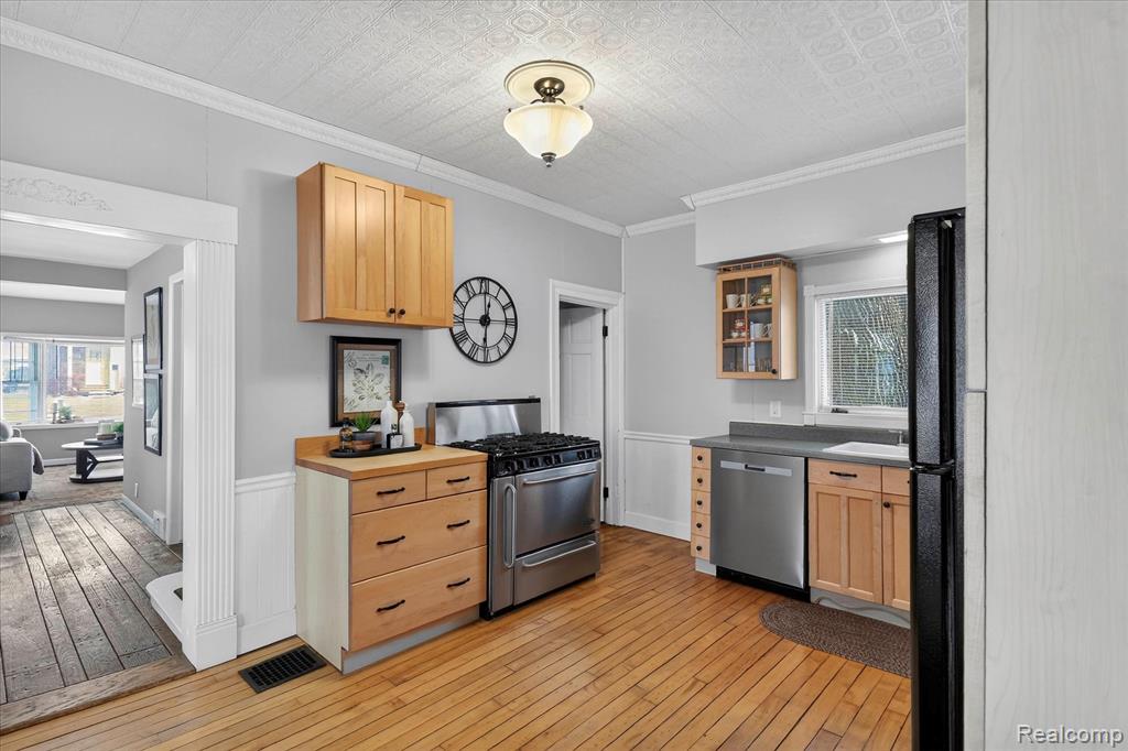 442 BUTLER Street, Northville, MI 48167 — Photo 15