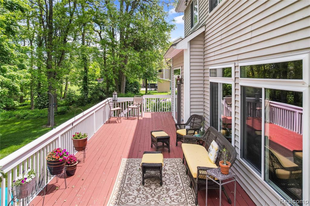 13698 Webbs Shore Drive, Gregory, MI 48137 — Photo 9