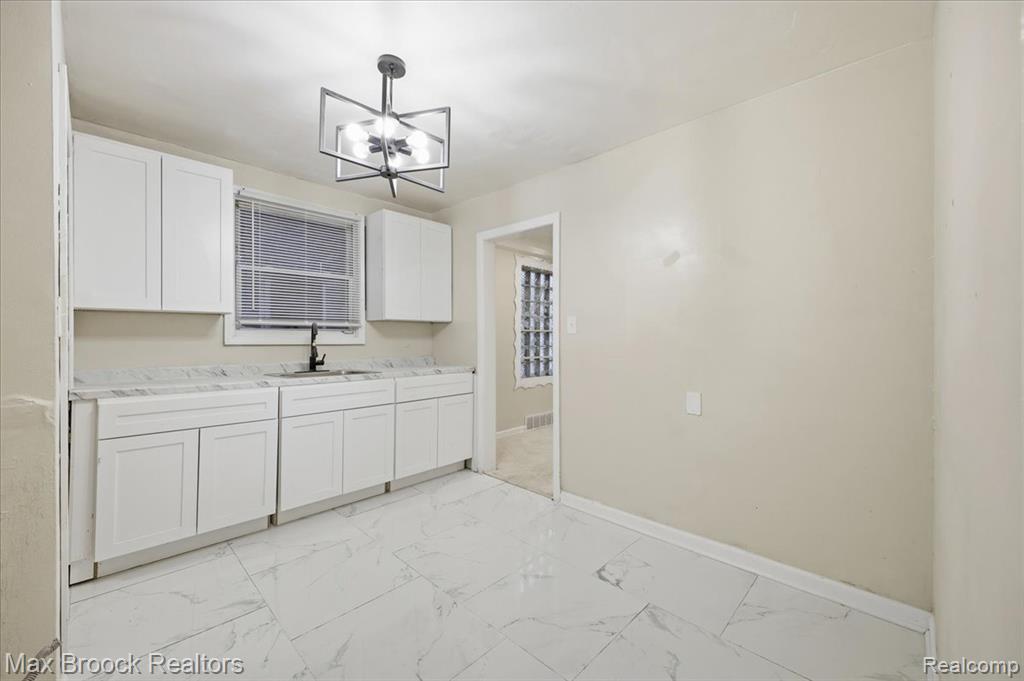 9722 Wayburn Street, Detroit, MI 48224 — Photo 10