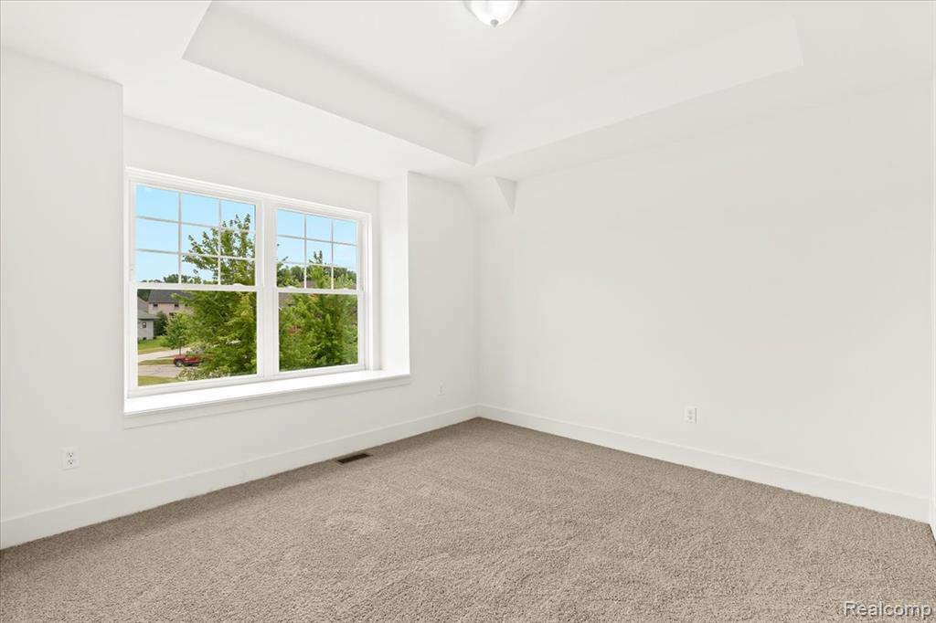5179 WIMBLEDON Circle, Ann Arbor, MI 48108 — Photo 32