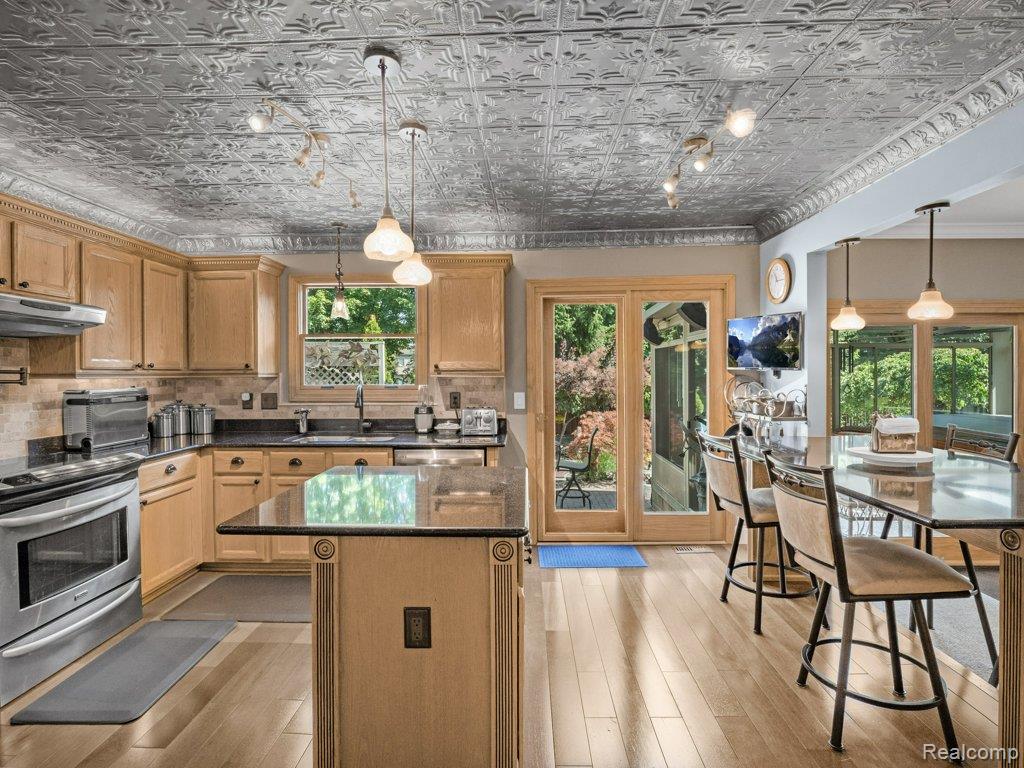 42688 Preswick Court, Van Buren, MI 48111 — Photo 6