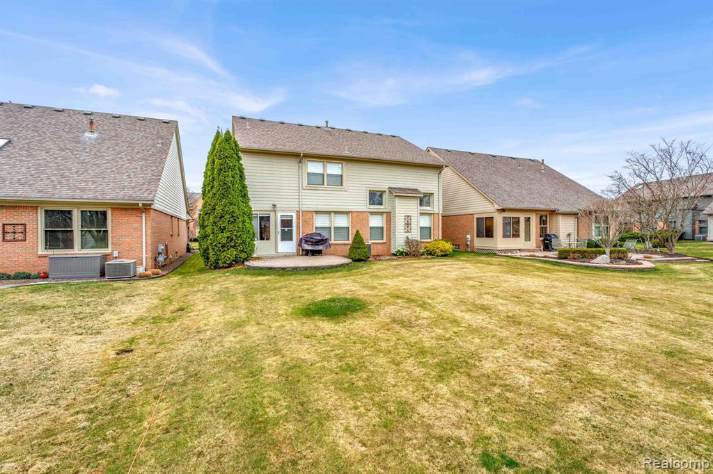 43576 INGLENOOK, Sterling Heights, MI 48314 — Photo 69