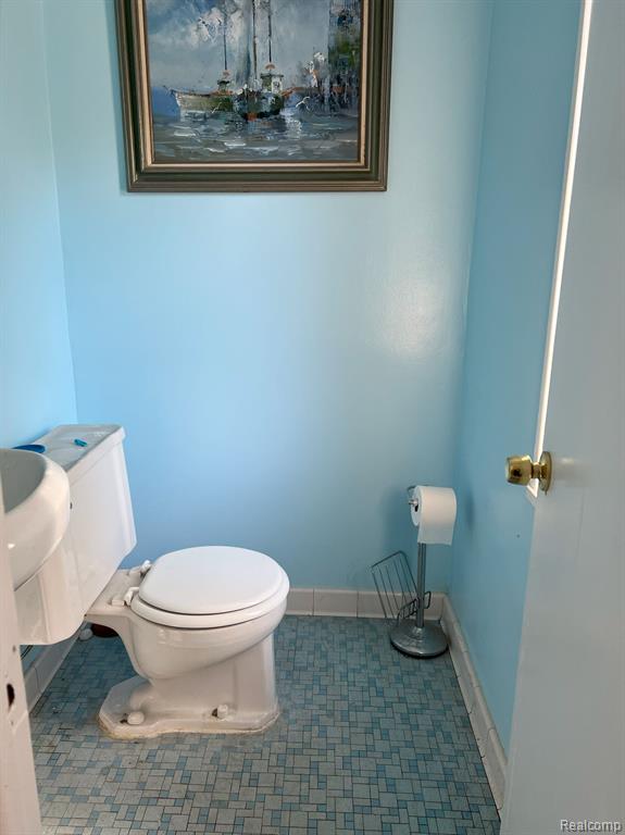 8843 PEMBROKE Avenue, Detroit, MI 48221 — Photo 19