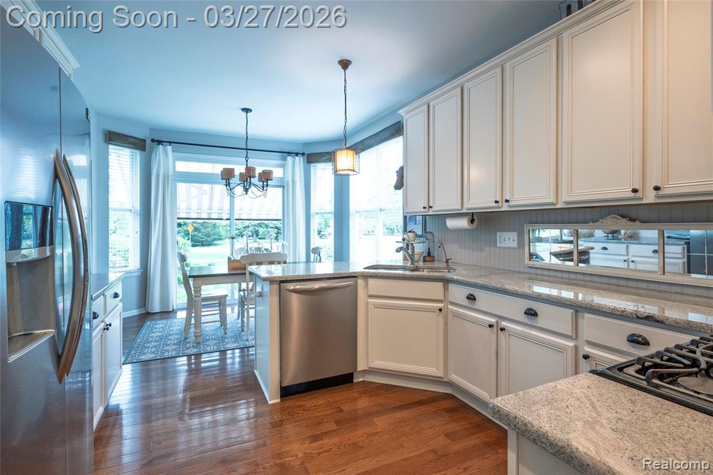 26727 Wilton Court, New Hudson, MI 48165 — Photo 8
