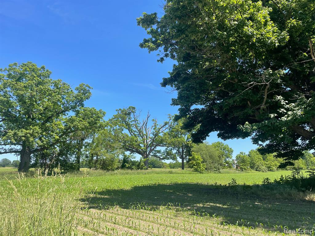 V/L SCHREPFER RD, Howell, MI 48855 — front exterior