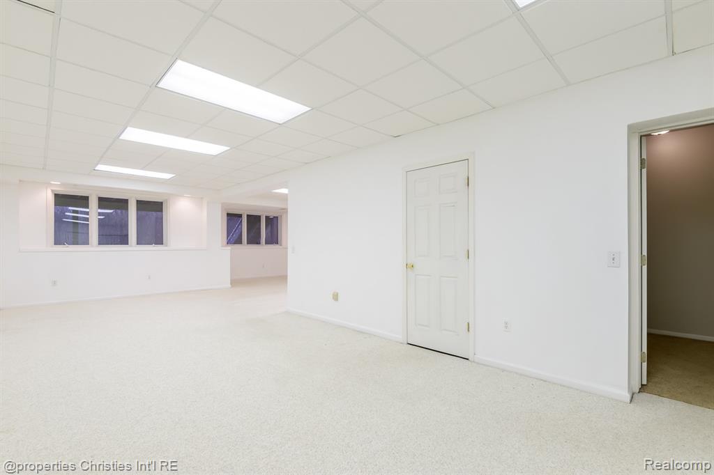 6576 Steeple Ridge, Clarkston, MI — Photo 31