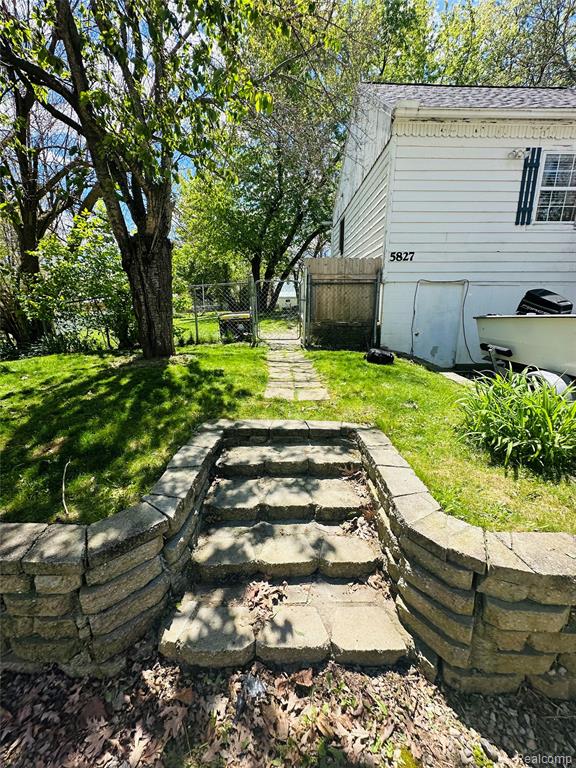 5827 Annibal Drive, Lapeer, MI 48446 — Photo 4
