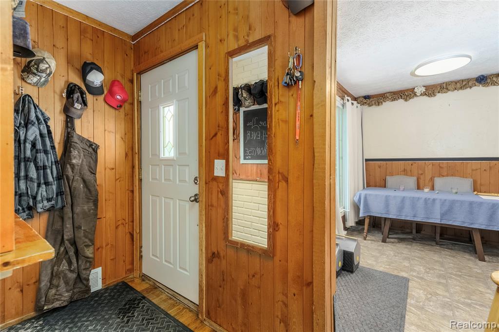 5045 Baldwin Road, Swartz Creek, MI 48473 — Photo 3