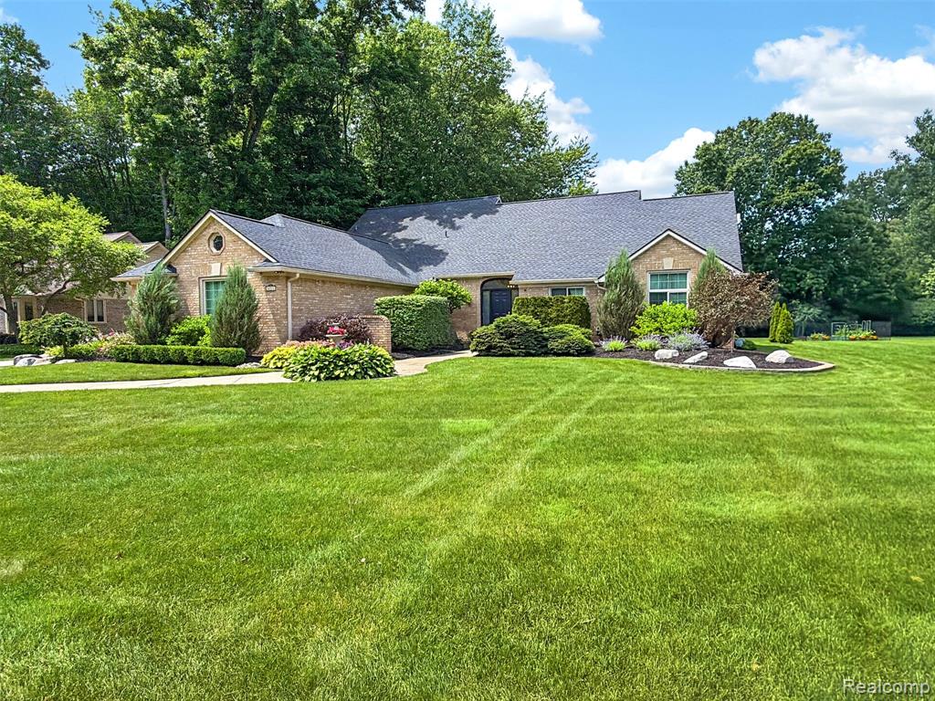 6713 Aurora Drive, Troy, MI 48098 — Photo 3