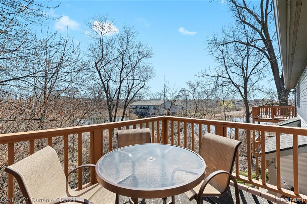 619 Winwood Circle, Walled Lake, MI 48390 — Photo 26