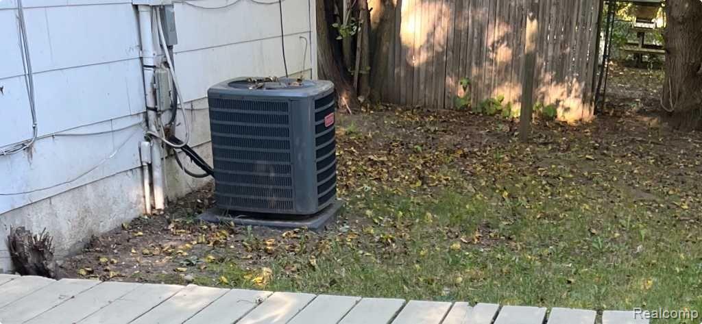 1369 ANDREA Street, Ypsilanti, MI 48198 — Photo 6