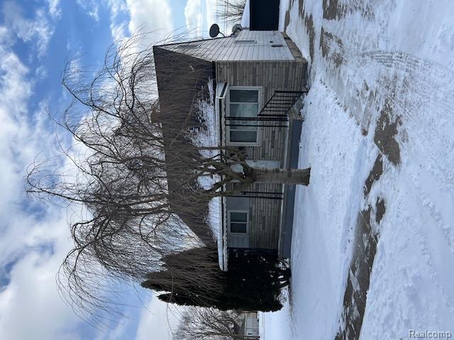 8732 Jewett Avenue, Warren, MI 48089 — front exterior