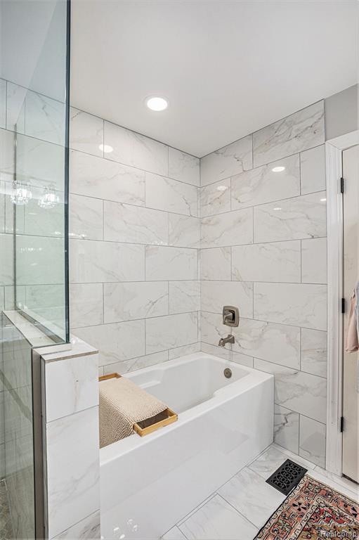 6876 NORTHCREST Way E, Clarkston, MI — Photo 13