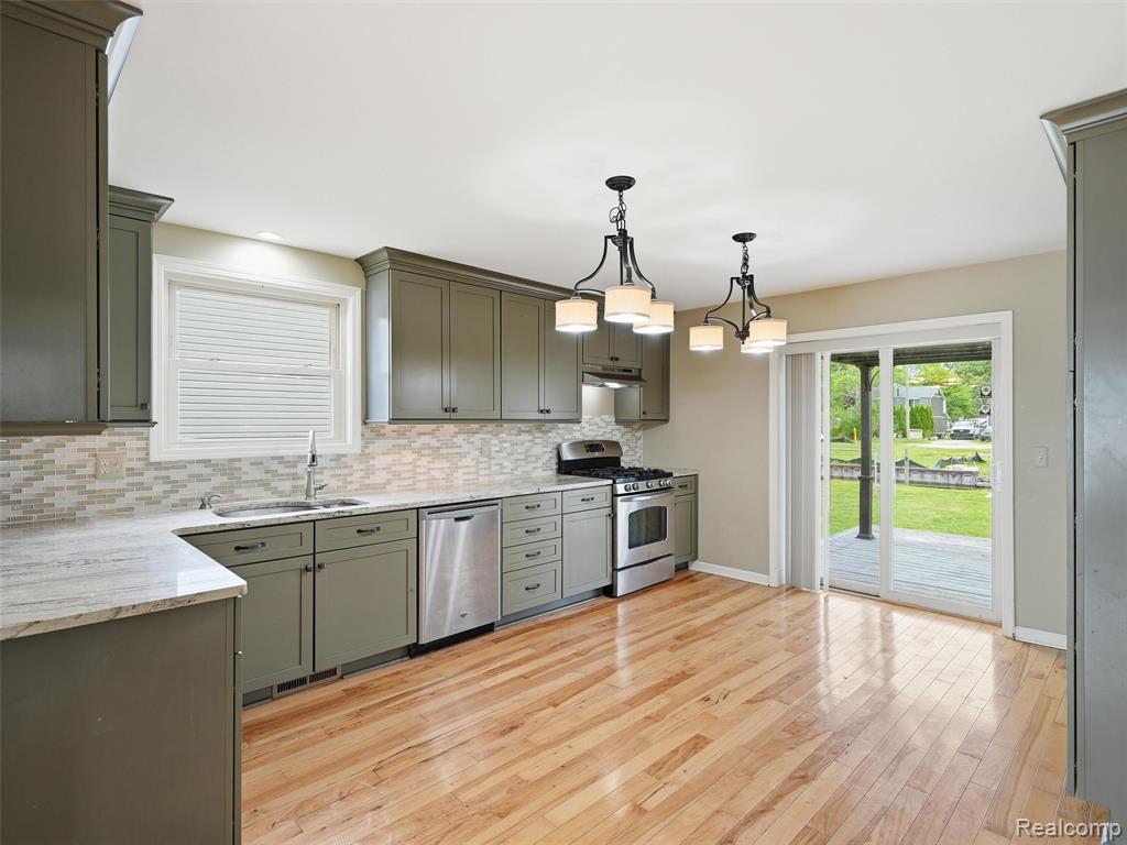 117 Kenyon Road, Algonac, MI 48001 — Photo 17