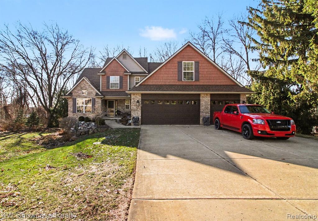 2648 MOREL Drive, Highland, MI 48356 — Photo 2