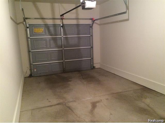 14210 Addington Drive, Commerce Twp, MI 48390 — Photo 19