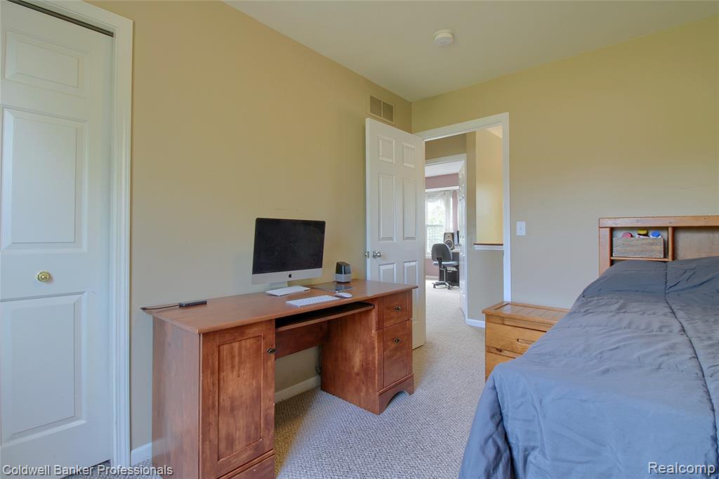 44516 Bramblewood Court, Belleville, MI 48111 — Photo 27