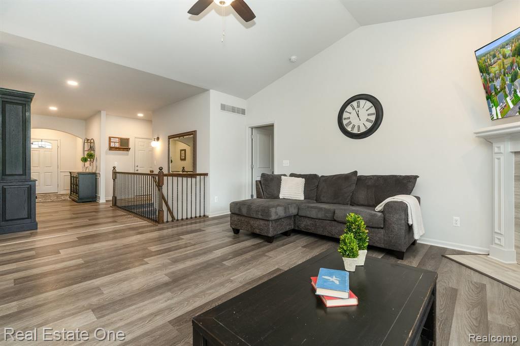 85 CROSBIE, Lake Orion, MI 48362 — Photo 6