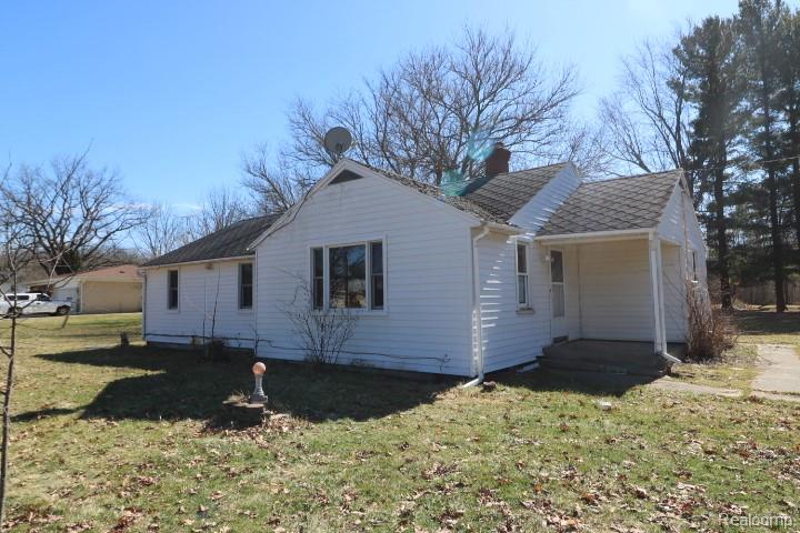 5184 E Mount Morris Road, Mount Morris, MI 48458 — Photo 2
