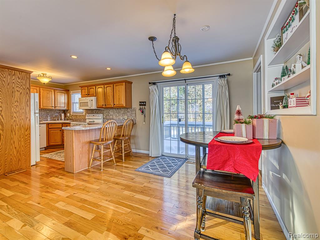 104 Valley Drive, Hudson, MI 49247 — Photo 9