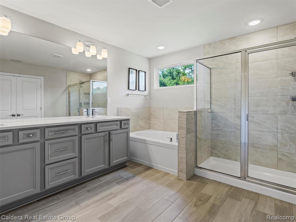 4132 Walcott Drive, Lake Orion, MI — Photo 39