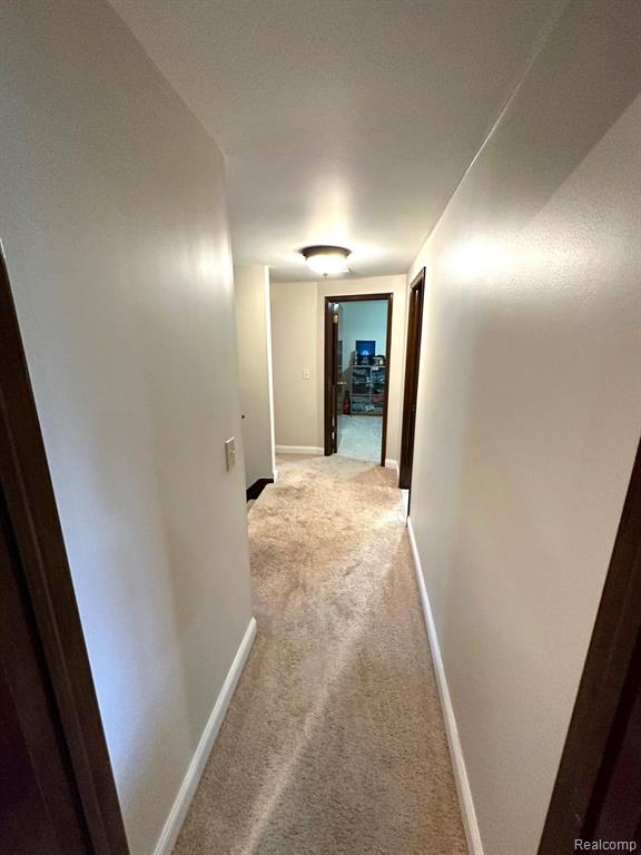 5601 ASTER Drive, Troy, MI 48085 — Photo 17
