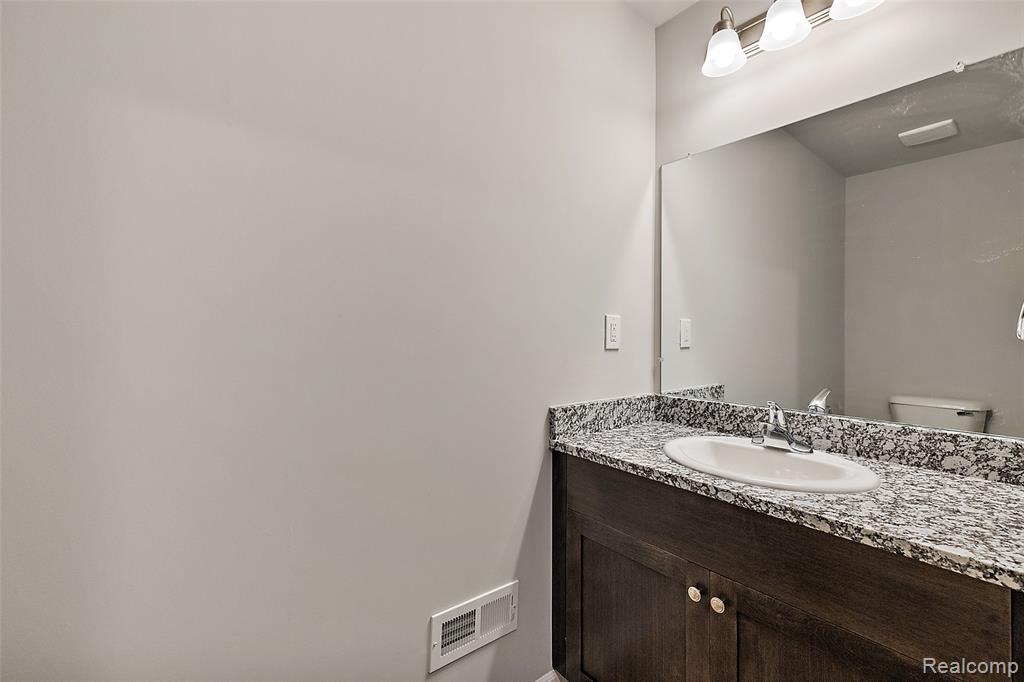 51412 Marlin Drive, New Baltimore, MI — Photo 23