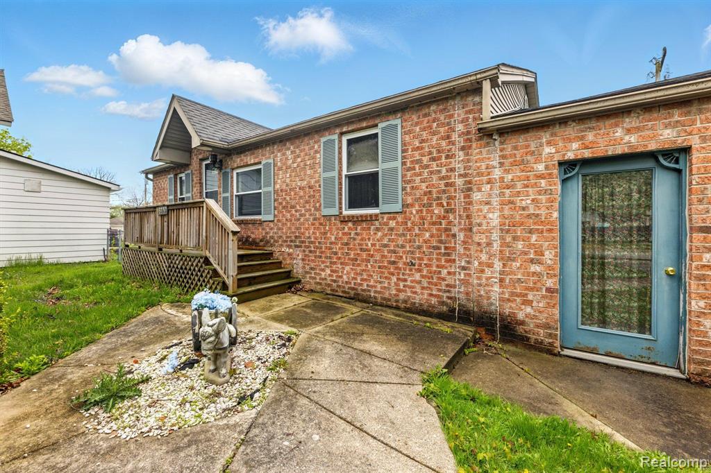 323 WARD Street, Marine, MI — Photo 2