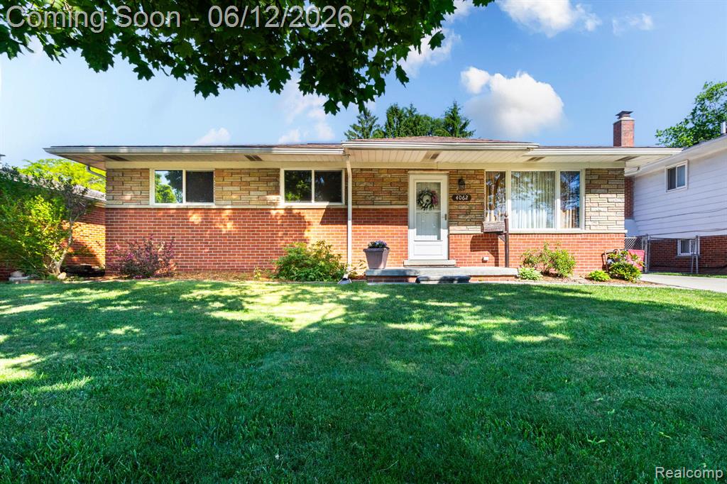4062 Lexington Drive, Trenton, MI 48183 — front exterior