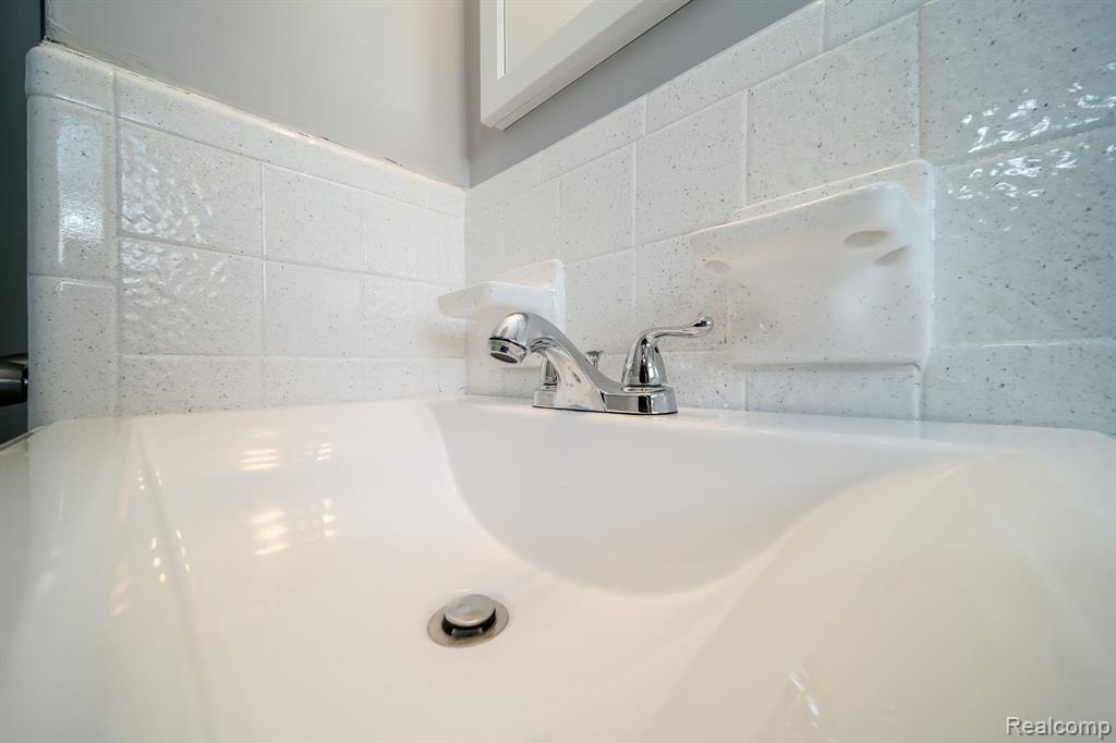5943 FELLRATH Street, Taylor, MI 48180 — Photo 33