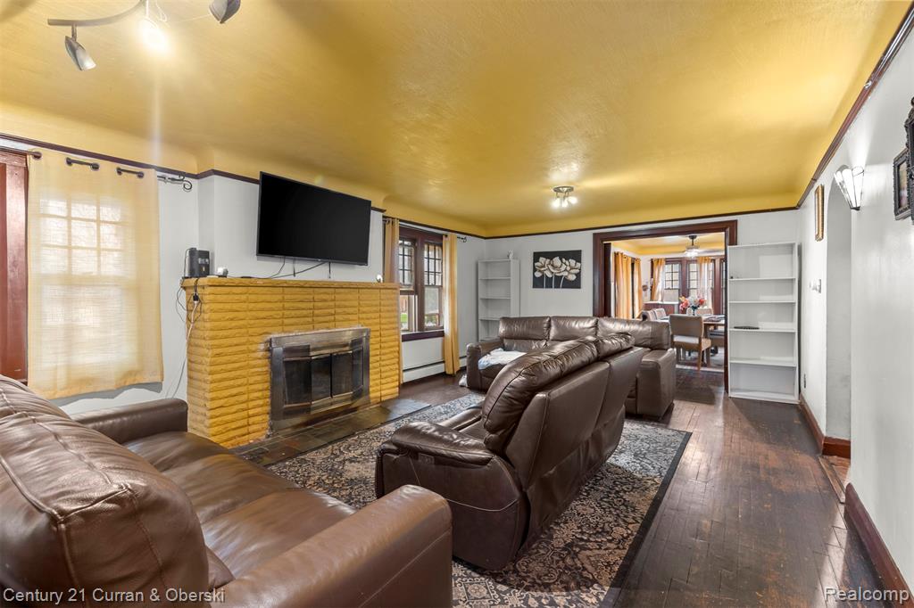 9045 Riverdale St, Redford, MI 48239 — Photo 8