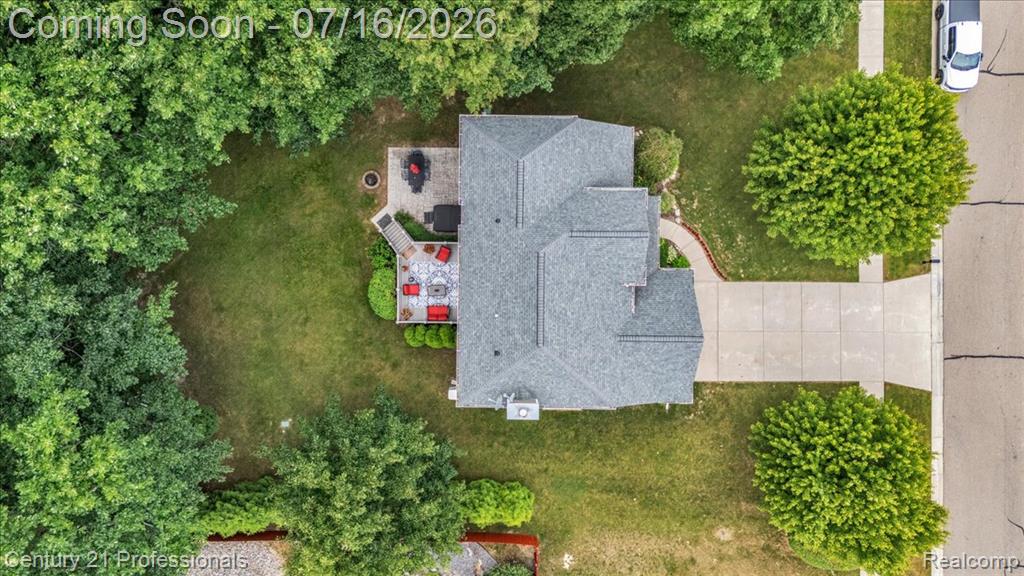 7520 Paradise Drive, Grand Blanc, MI 48439 — Photo 9