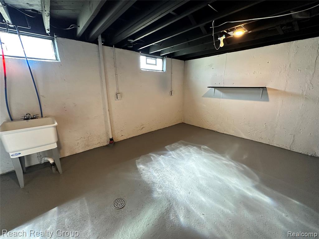 8200 Westwood Street, Detroit, MI 48228 — Photo 34
