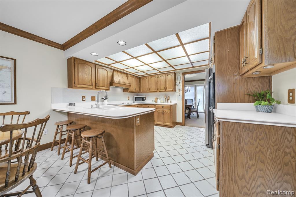 37799 SIENA Drive, Farmington Hills, MI 48331 — Photo 11