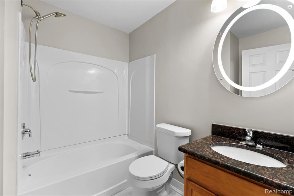 6387 Scoter Lane, Ypsilanti, MI 48197 — Photo 20