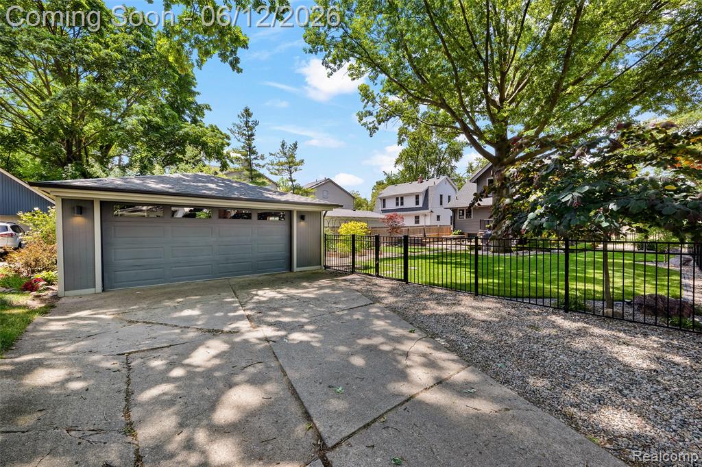 728 N Washington Avenue, Royal Oak, MI 48067 — Photo 43