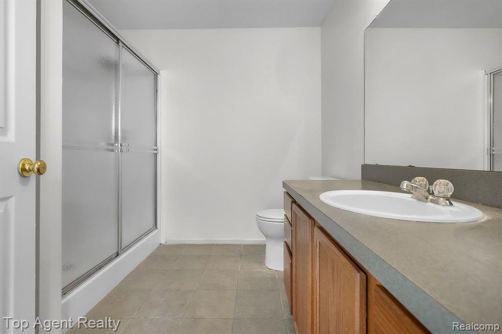 42117 CAMDEN Road, Belleville, MI 48111 — Photo 20