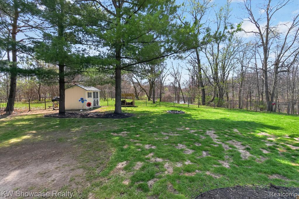 662 Tierney Avenue, Highland, MI 48356 — Photo 46