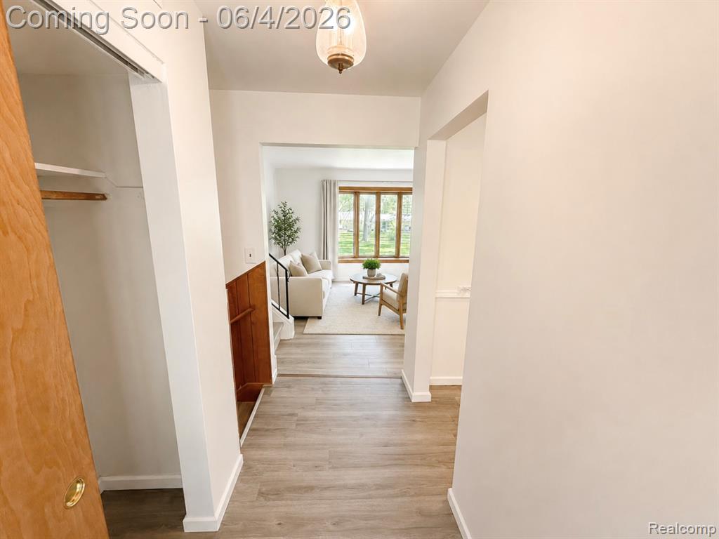 6382 Houghten Drive, Troy, MI 48098 — Photo 7