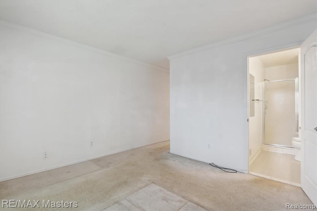22571 Silver Creek Drive, 16, Woodhaven, MI 48183 — Photo 14